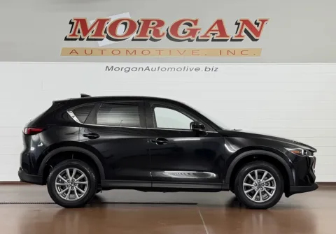 Photos of 2022 Mazda CX-5 2.5 S Preferred for sale in Manheim, PA at Morgan Automotive