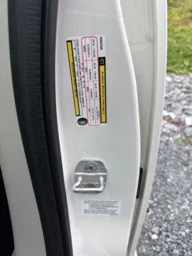 More photos of 2009 Dodge Grand Caravan SXT at Morgan Automotive, PA