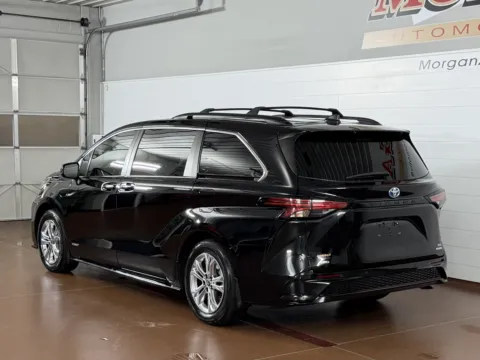 More photos of 2021 Toyota Sienna XSE at Morgan Automotive, PA