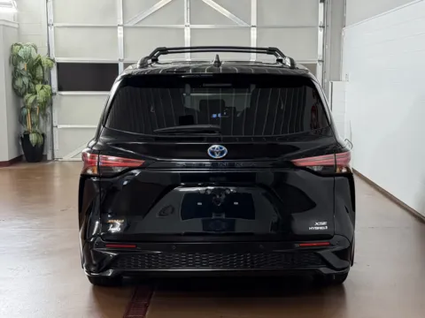 More photos of 2021 Toyota Sienna XSE at Morgan Automotive, PA