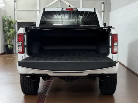 More photos of 2022 Ram 1500 Big Horn Crew Cab 4x4 5'7" Box at Morgan Automotive, PA