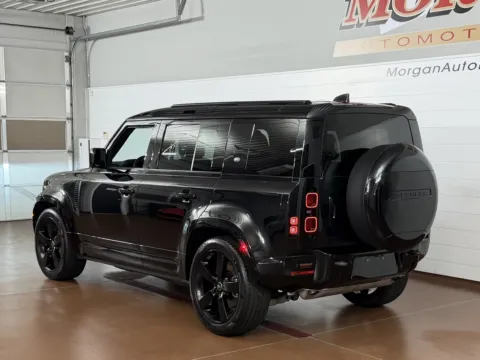 More photos of 2024 Land Rover Defender 110 P400 X-Dynamic SE at Morgan Automotive, PA
