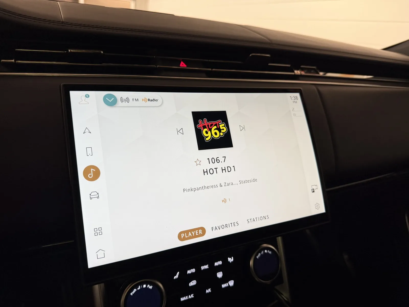 2022 Land Rover Range Rover Base - Photo 28