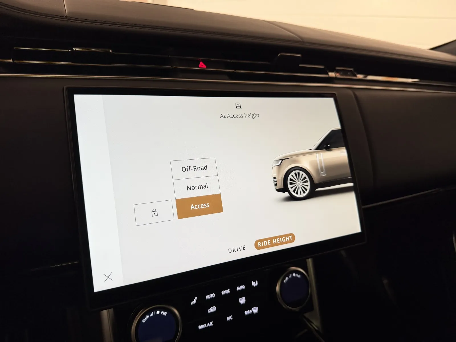 2022 Land Rover Range Rover Base - Photo 29
