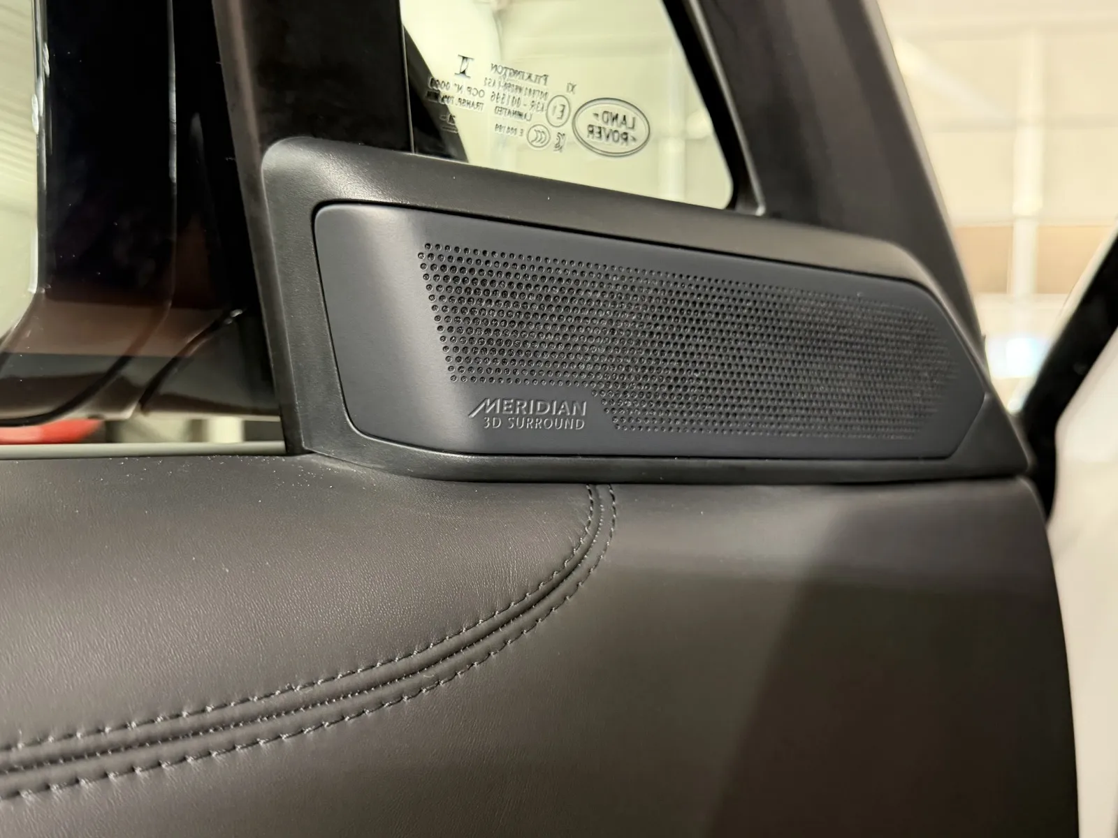 2022 Land Rover Range Rover Base - Photo 19
