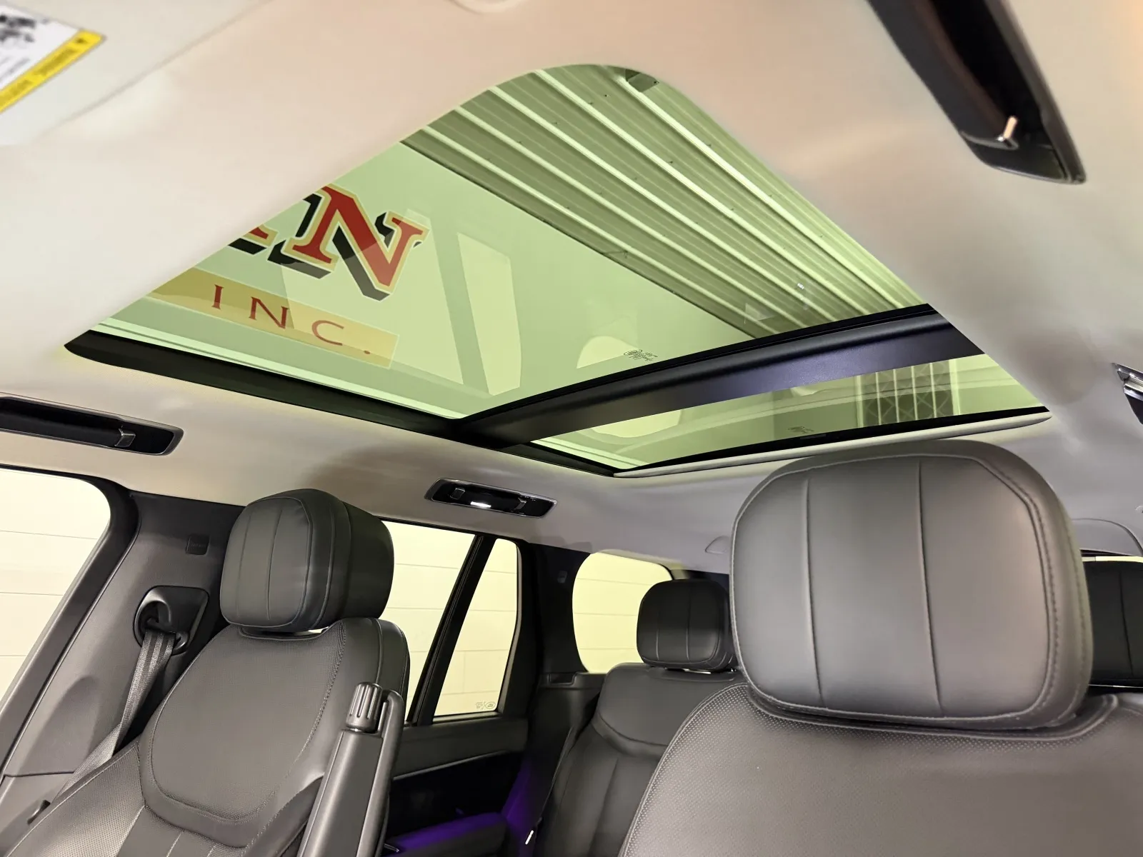 2022 Land Rover Range Rover Base - Photo 16