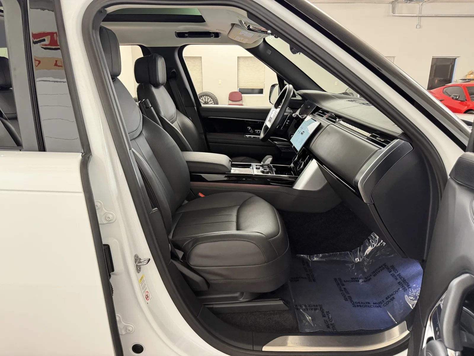 2022 Land Rover Range Rover Base - Photo 48
