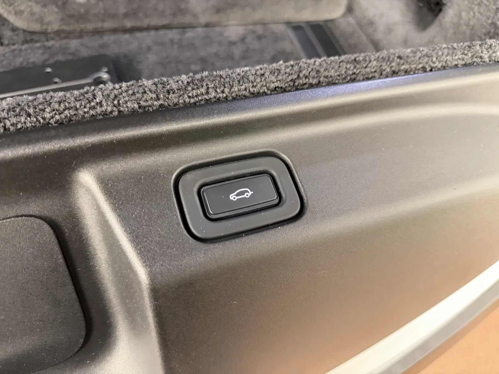2022 Land Rover Range Rover Base - Photo 42