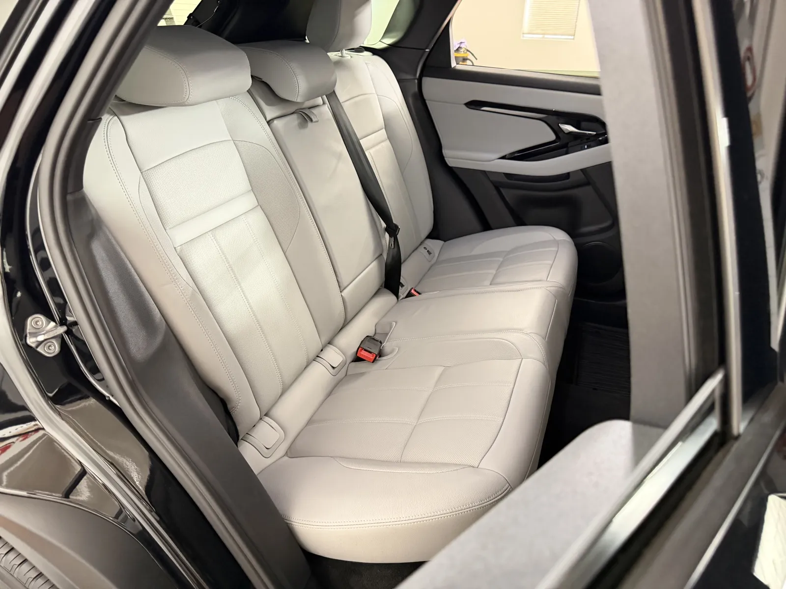 2026 Land Rover Range Rover Evoque S - Photo 40