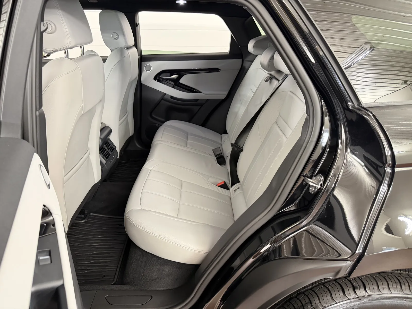 2026 Land Rover Range Rover Evoque S - Photo 33