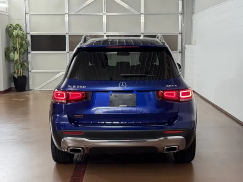 More photos of 2021 Mercedes-Benz GLB 250 4MATIC at Morgan Automotive, PA