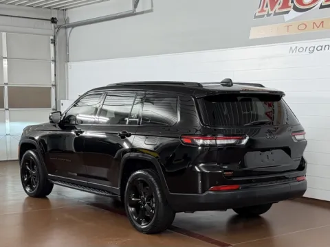 More photos of 2022 Jeep Grand Cherokee L Limited 4x4 at Morgan Automotive, PA
