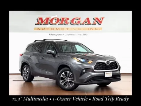 Gray 2023 Toyota Highlander XLE for sale in Manheim, PA