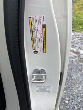 More photos of 2009 Dodge Grand Caravan SXT at Morgan Automotive, PA