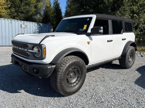 White 2025 Ford Bronco Badlands for sale in Manheim, PA