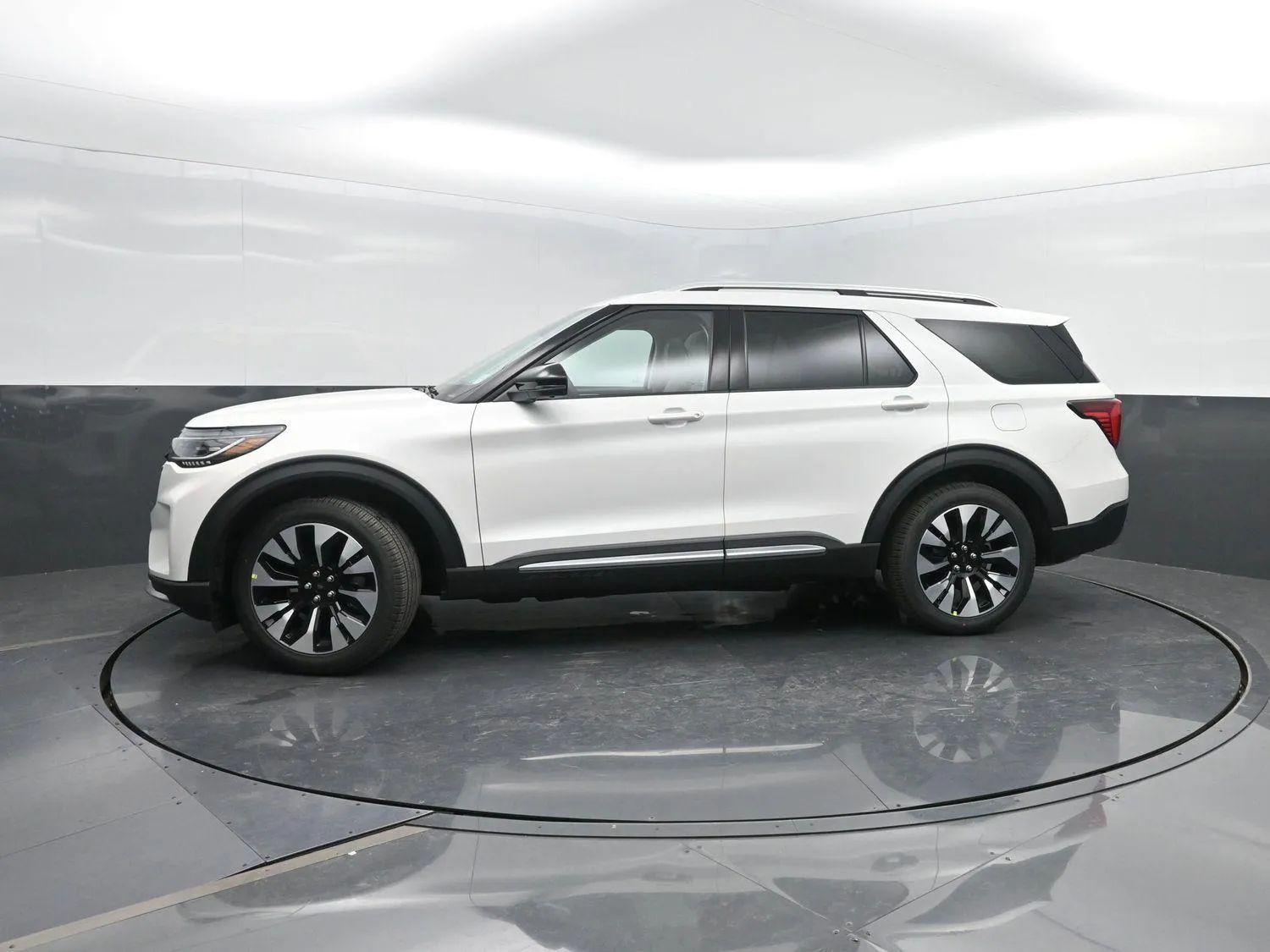 White 2026 Ford Explorer Platinum for sale in Charles City, IA