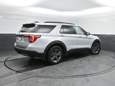 Photos of 2026 Ford Explorer Active for sale in Charles City, IA at Mike Molstead Ford