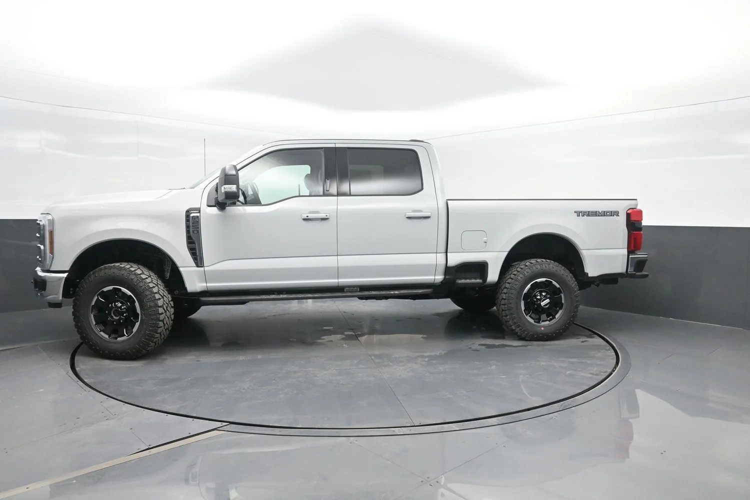 Gray 2026 Ford Super Duty F-250 SRW LARIAT for sale in Charles City, IA