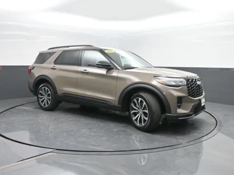 More photos of 2026 Ford Explorer ST-Line at Mike Molstead Ford, IA