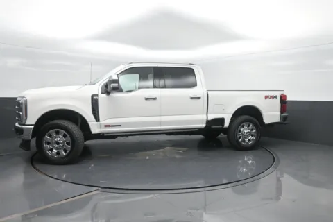 White 2026 Ford Super Duty F-350 SRW LARIAT for sale in Charles City, IA