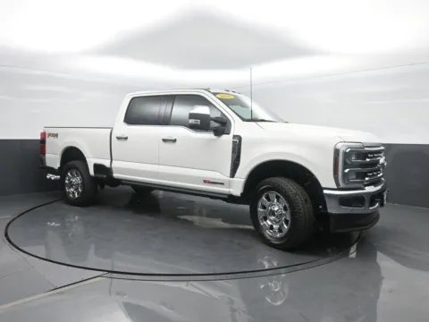 More photos of 2026 Ford Super Duty F-350 SRW LARIAT at Mike Molstead Ford, IA