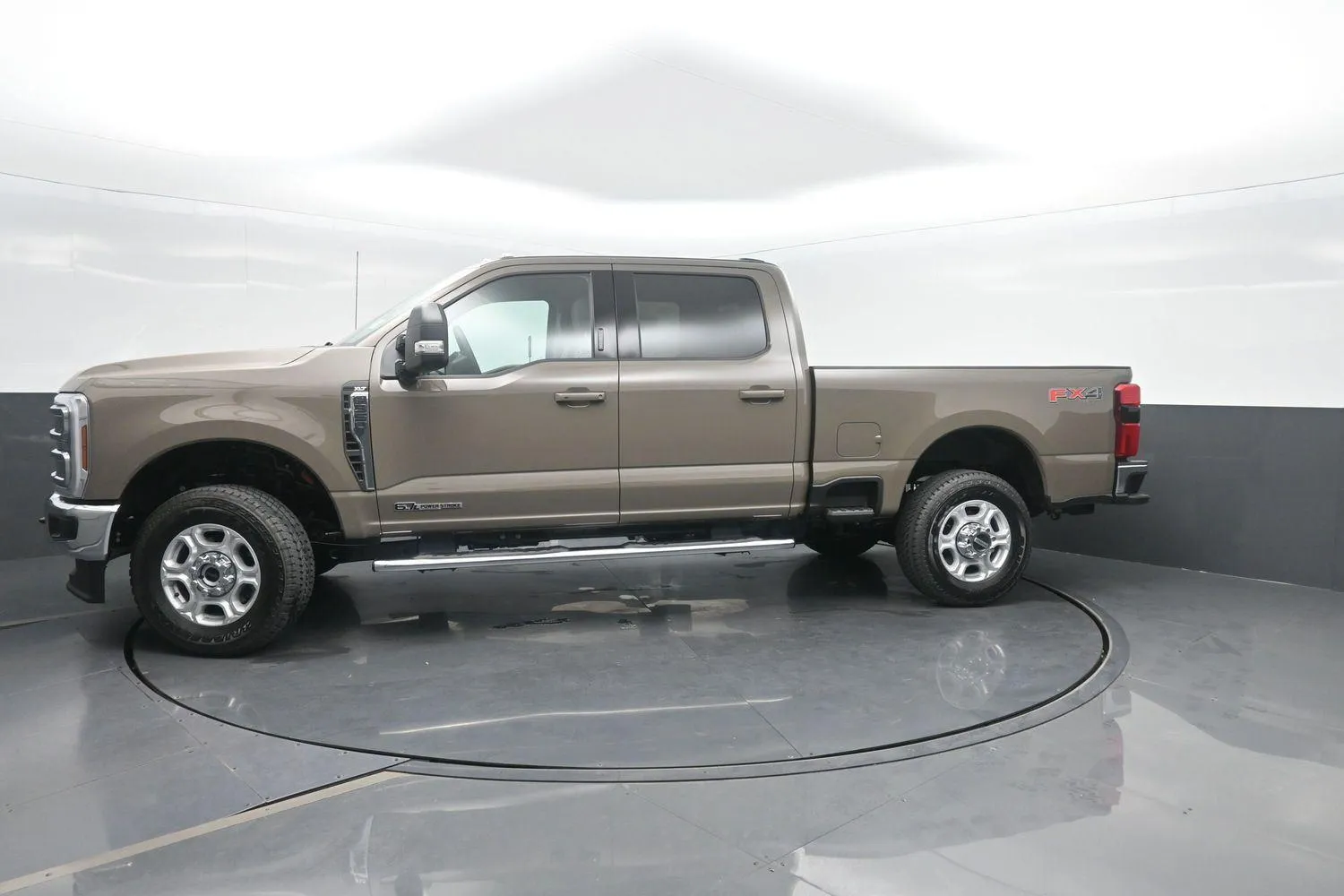 2026 Ford Super Duty F-350 XLT