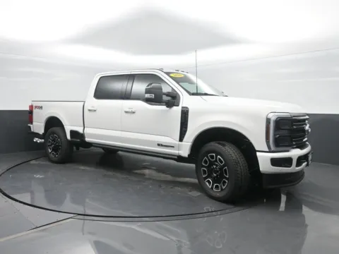 More photos of 2026 Ford Super Duty F-250 SRW Platinum at Mike Molstead Ford, IA
