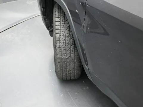 More photos of 2019 Jeep Cherokee Limited at Mike Molstead Chevrolet, GMC, IA