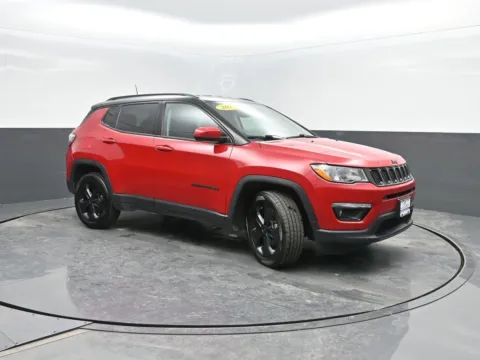 More photos of 2019 Jeep Compass Altitude at Mike Molstead Chevrolet, GMC, IA