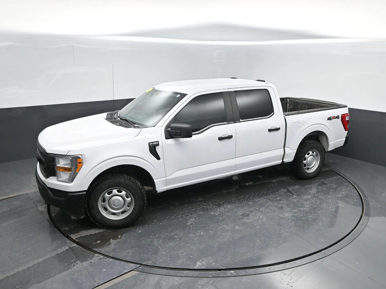 White 2021 Ford F-150 XL for sale in Charles City, IA