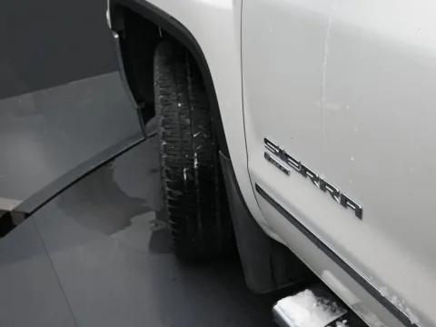 More photos of 2018 GMC Sierra 1500 SLT at Mike Molstead Chevrolet, GMC, IA