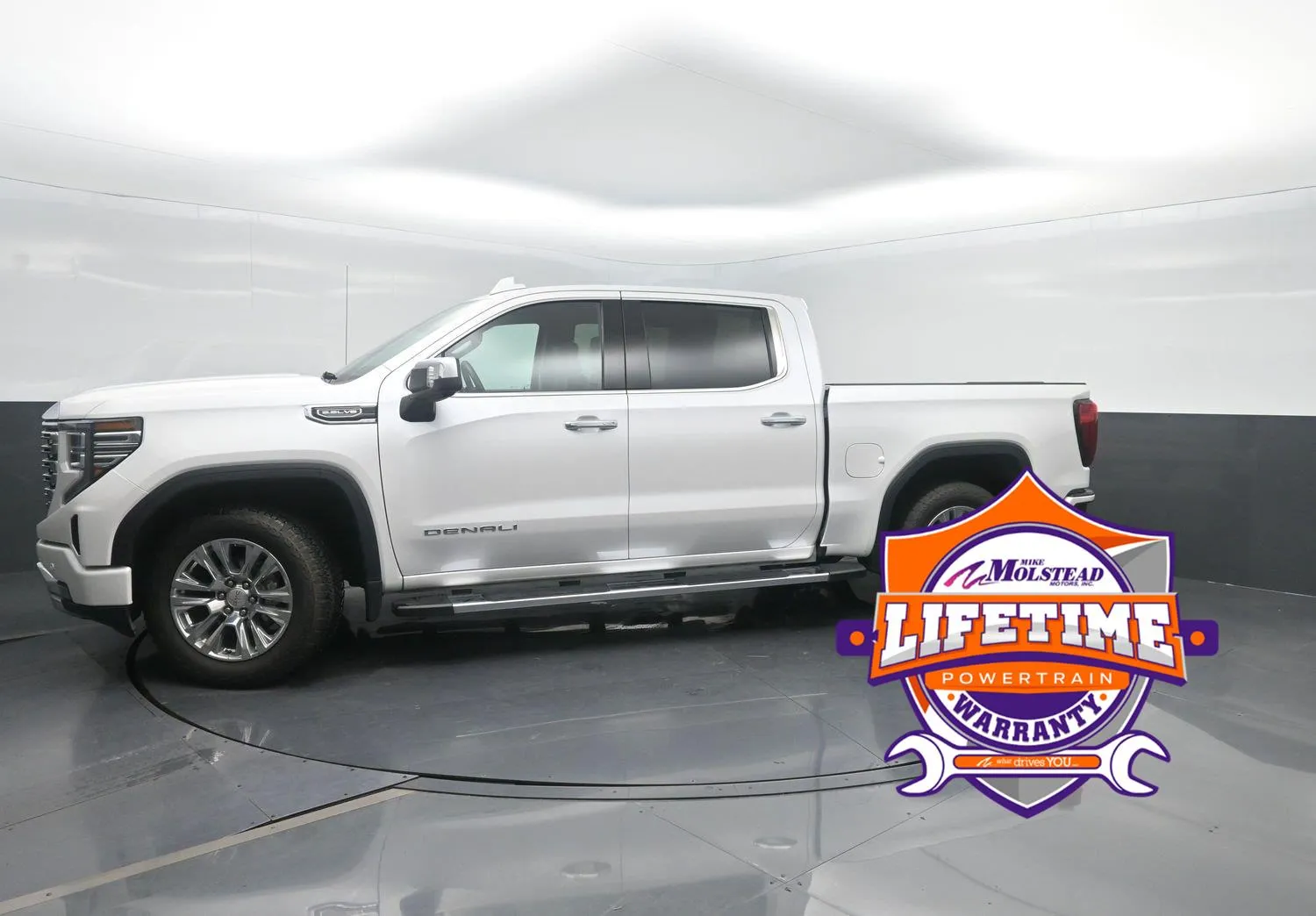 White 2025 GMC Sierra 1500 Denali for sale in Charles City, IA