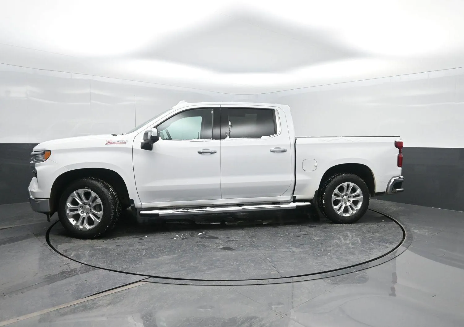 White 2022 Chevrolet Silverado 1500 LTZ for sale in Charles City, IA