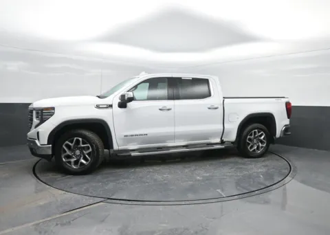 White 2025 GMC Sierra 1500 SLT for sale in Charles City, IA