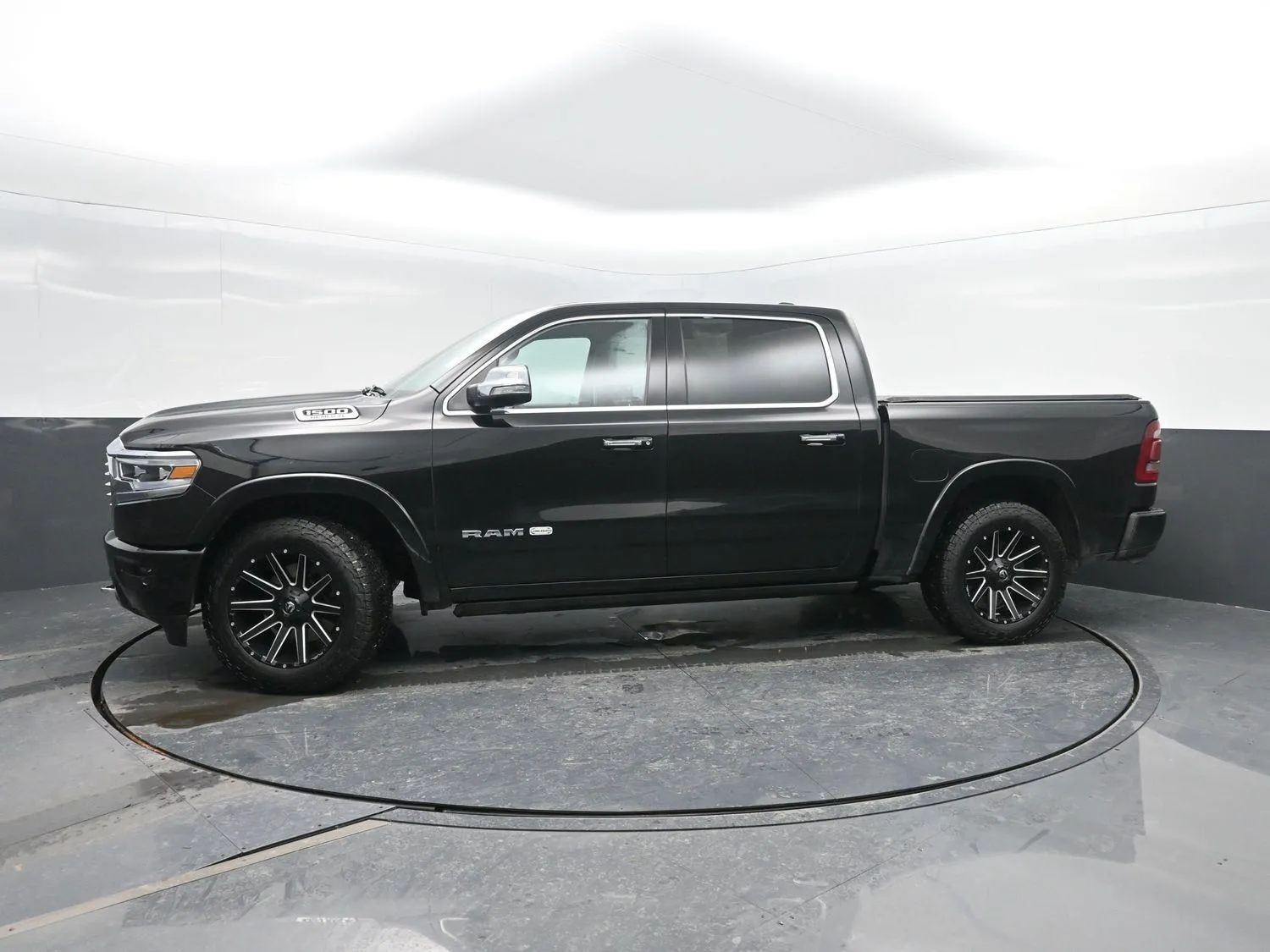 Black 2020 Ram 1500 Longhorn for sale in Charles City, IA