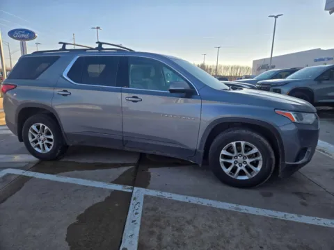 More photos of 2019 Chevrolet Traverse LT Cloth at Mike Molstead Chevrolet, GMC, IA