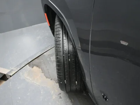 More photos of 2024 Jeep Wagoneer Series II Carbide at Mike Molstead Chevrolet, GMC, IA