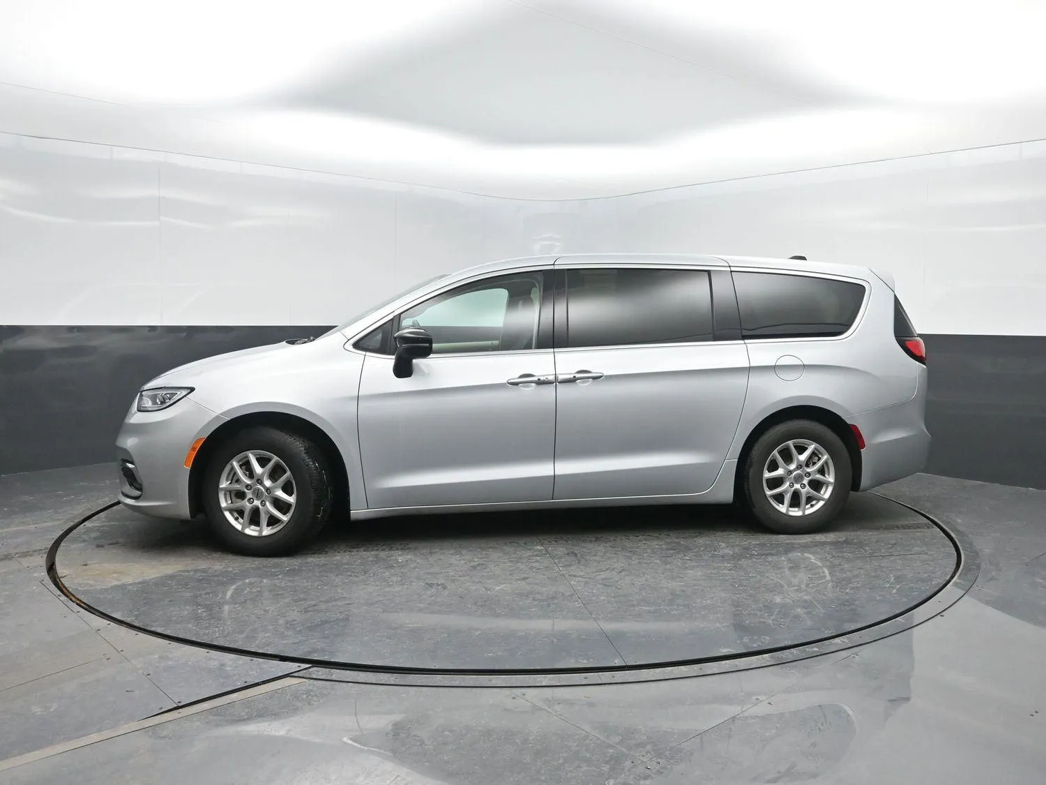 Silver 2024 Chrysler Pacifica Touring L for sale in Charles City, IA