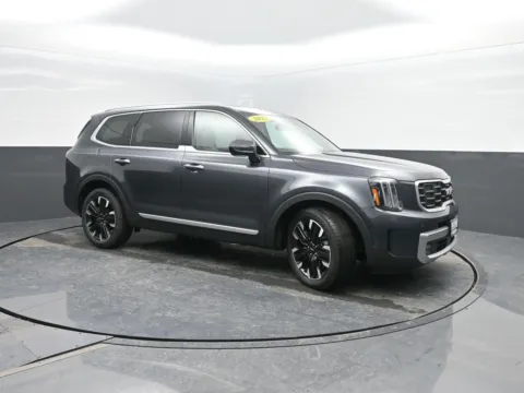 More photos of 2023 Kia Telluride SX at Mike Molstead Chevrolet, GMC, IA