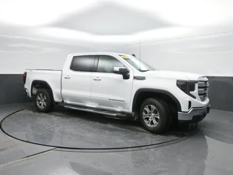 More photos of 2022 GMC SIERRA 1500 SLE at Mike Molstead Chevrolet, GMC, IA