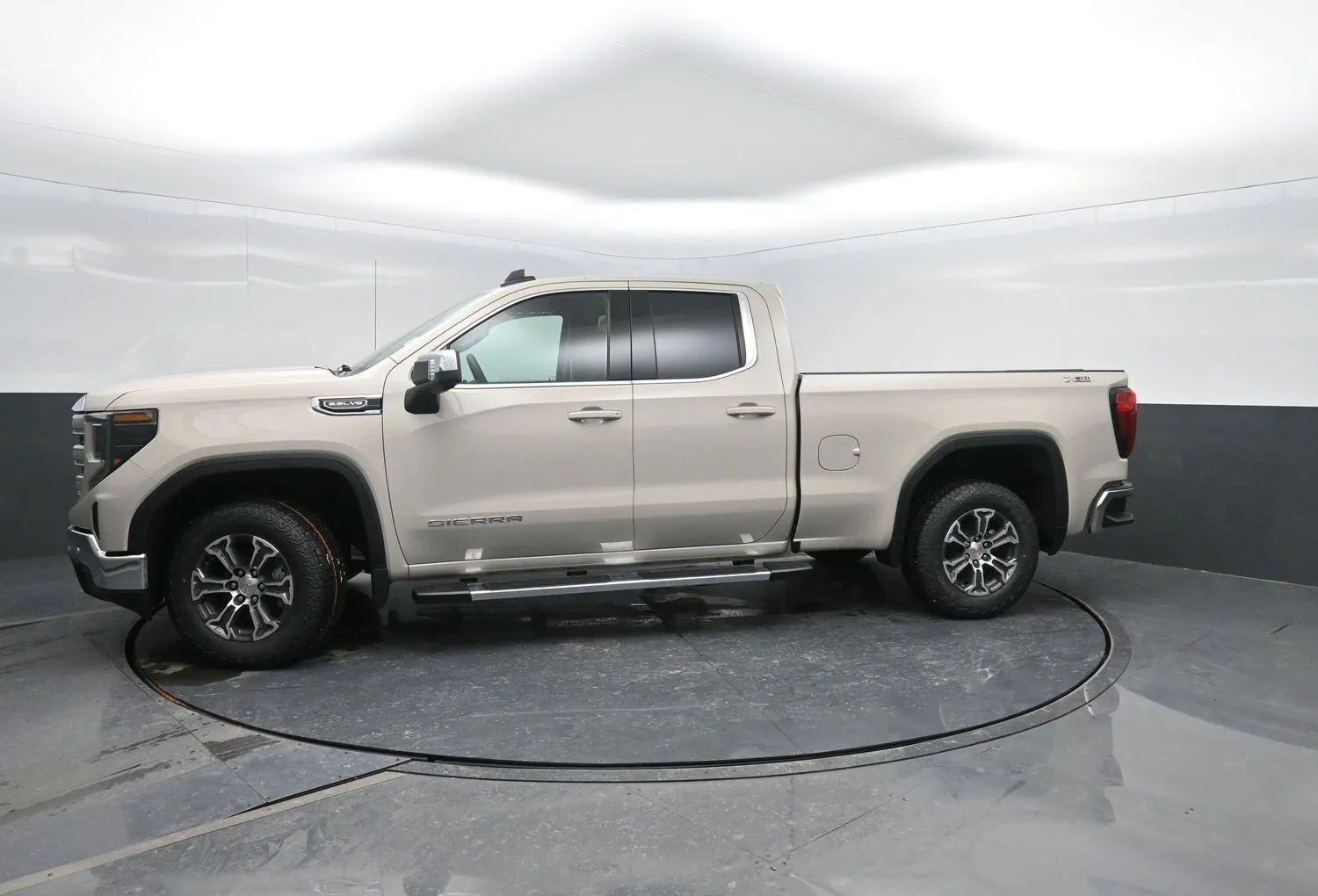 White 2026 GMC Sierra 1500 SLE for sale in Charles City, IA
