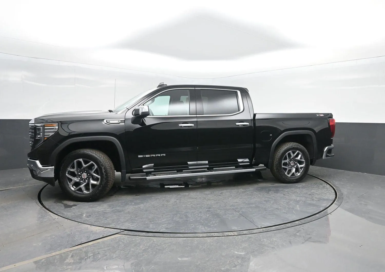 Black 2026 GMC Sierra 1500 SLT for sale in Charles City, IA