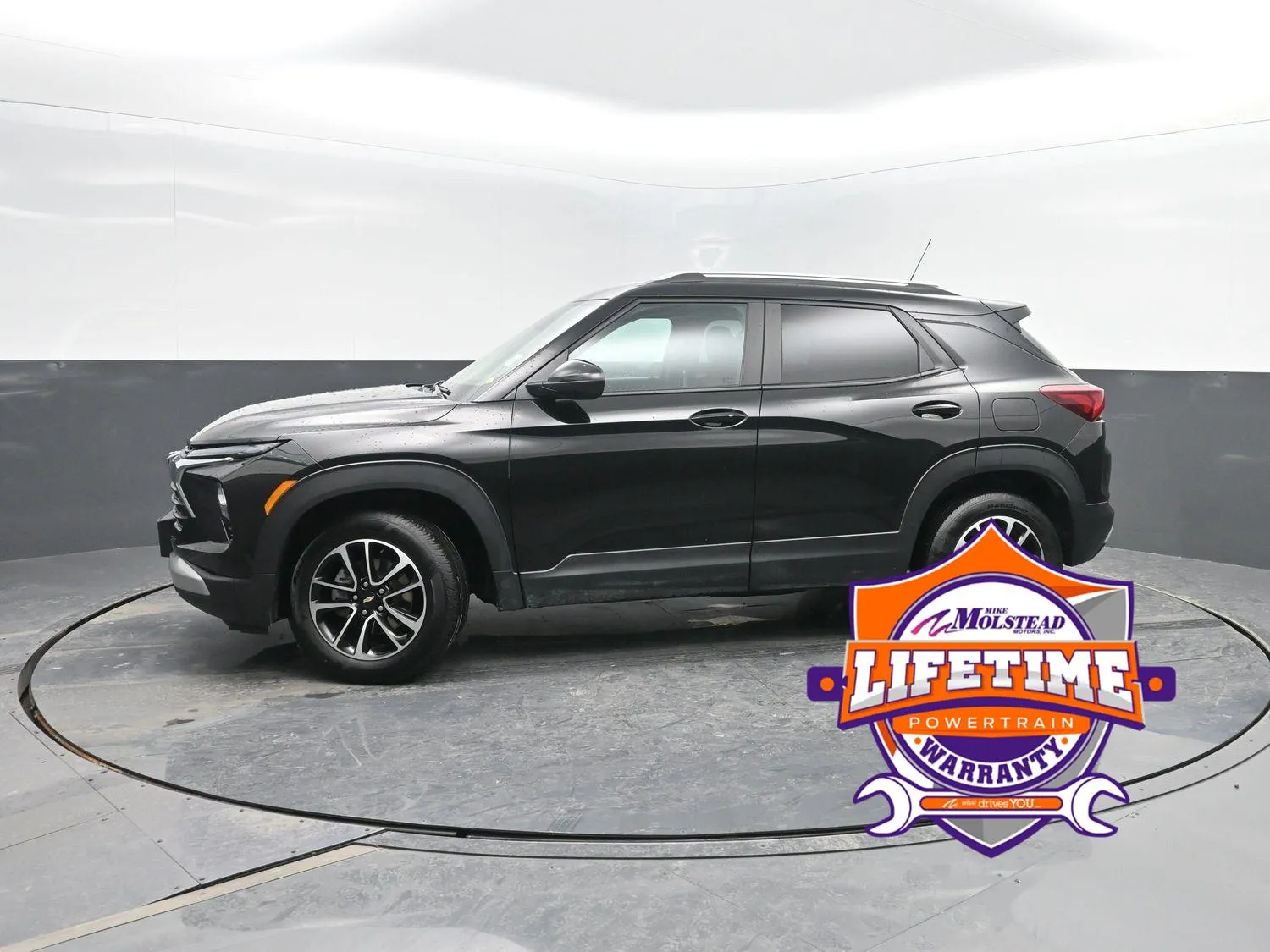 Black 2025 Chevrolet Trailblazer LT for sale in Charles City, IA