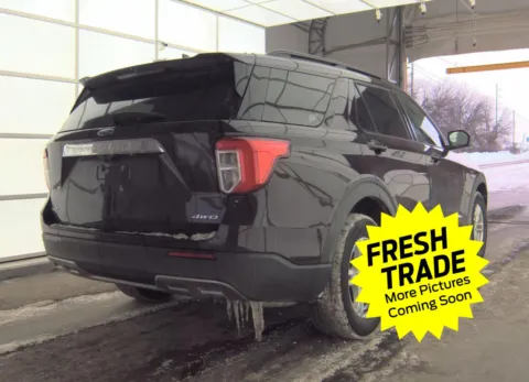 More photos of 2022 Ford Explorer XLT at Mike Molstead Chevrolet, GMC, IA