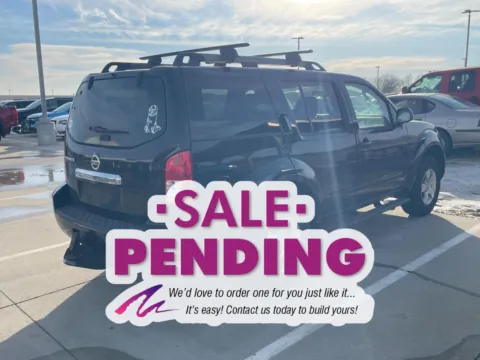 More photos of 2012 Nissan Pathfinder S at Mike Molstead Chevrolet, GMC, IA