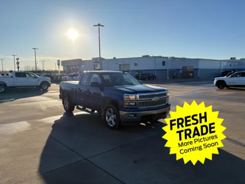 More photos of 2014 Chevrolet Silverado 1500 LT at Mike Molstead Chevrolet, GMC, IA