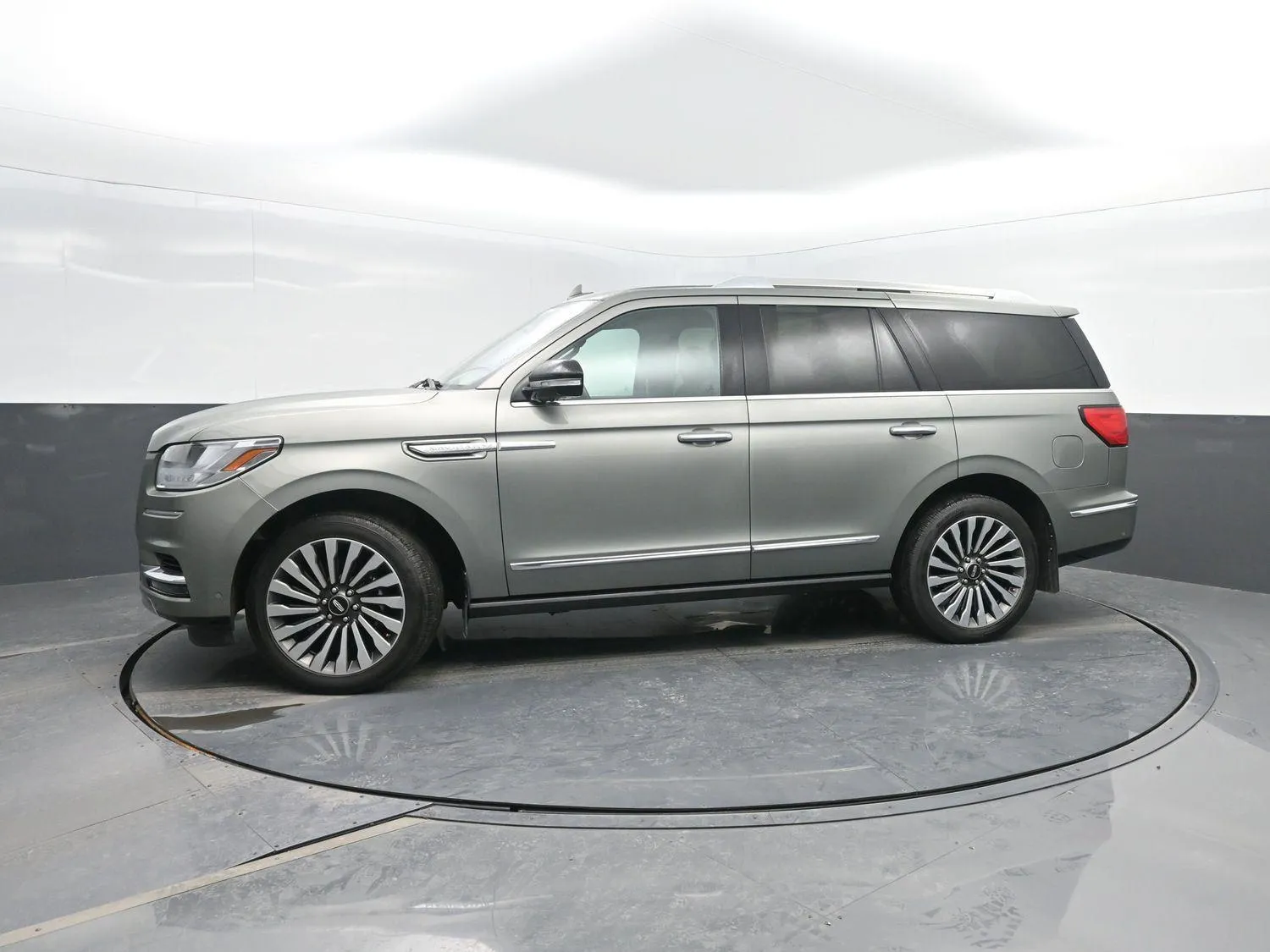 2019 Lincoln Navigator Reserve for sale in Charles City, IA