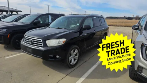 Black 2010 Toyota Highlander Limited for sale in Charles City, IA