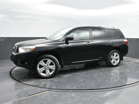 Black 2010 Toyota Highlander Limited for sale in Charles City, IA