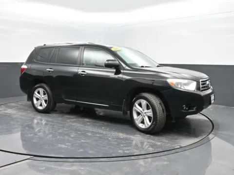More photos of 2010 Toyota Highlander Limited at Mike Molstead Chevrolet, GMC, IA